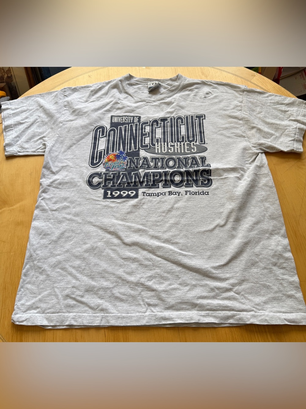Vintage 1999 UConn Huskies NCAA National Champions Final Four Tee XL